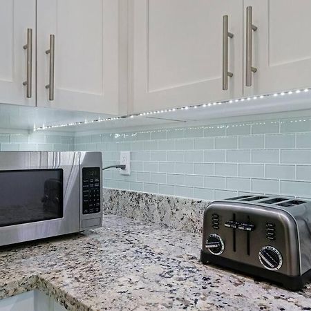 Heated Pool I Soundproof Home I Firepit I 630Mbps Hollywood Dış mekan fotoğraf