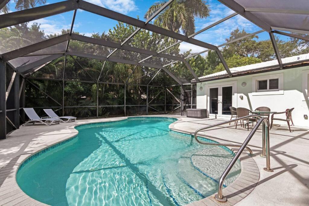 Heated Pool I Soundproof Home I Firepit I 630Mbps Hollywood Dış mekan fotoğraf